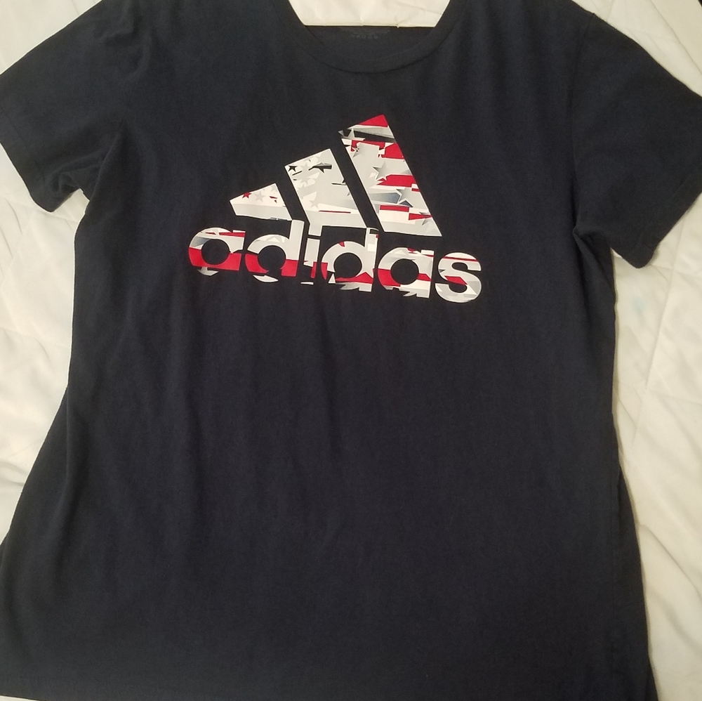 Adidas tshirt Large
